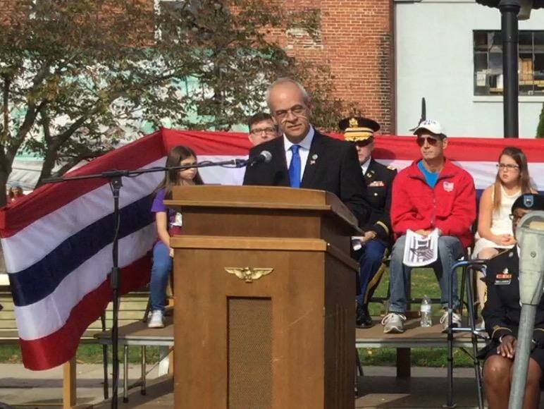 File:Mayor Jeff Snoots at the Brunswick Veterans Day Parade November 6, 2016 Photo from Jeff Snoots facebook page.jpg
