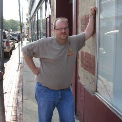 File:Jim Castle outside Brunswick Heritage Museum.jpeg
