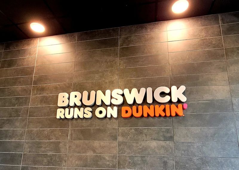File:Dunkin Donut 2021 soon to be open April 6, 2021 (3).jpg
