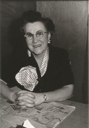Ottie MacDonald Miller School Teacher (1897 - 1984).jpg