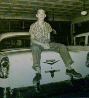 Littens' show room in the mid-1950s, Richard Mann.jpg