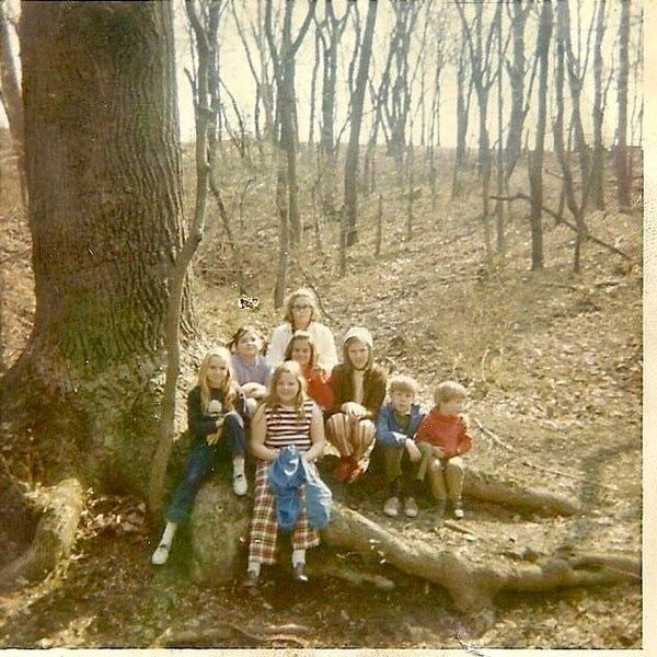 File:Grace Church youth outing in the Fall of 1970.jpg