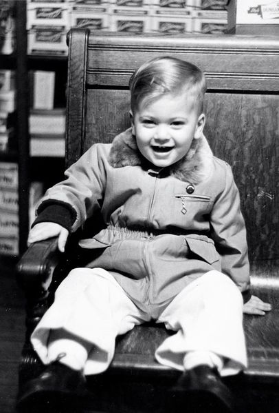 File:Unidentified - Happy youngster at Kaplons way back when.jpg