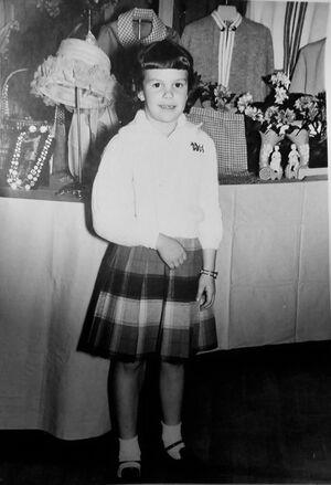 Fashion show Brenda Barger Swiger broken arm.jpg