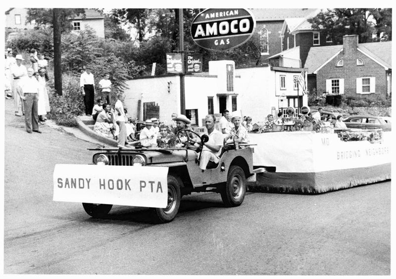 File:Potomac River Bridge dedication parade Bridging Neighbors float going down Potomac Street on July 30, 1955.jpg
