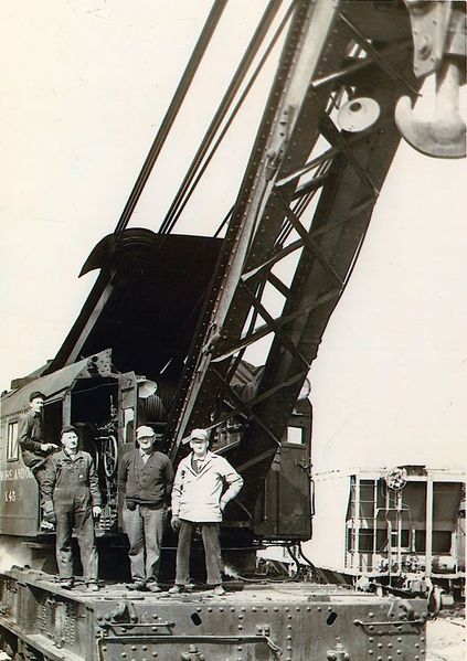 File:Johnny Lewis Ayers, with Dick Arvin, E.M. Lowell, and Carroll Phillips on a B&O Wreck Crane in Brunswick.jpg