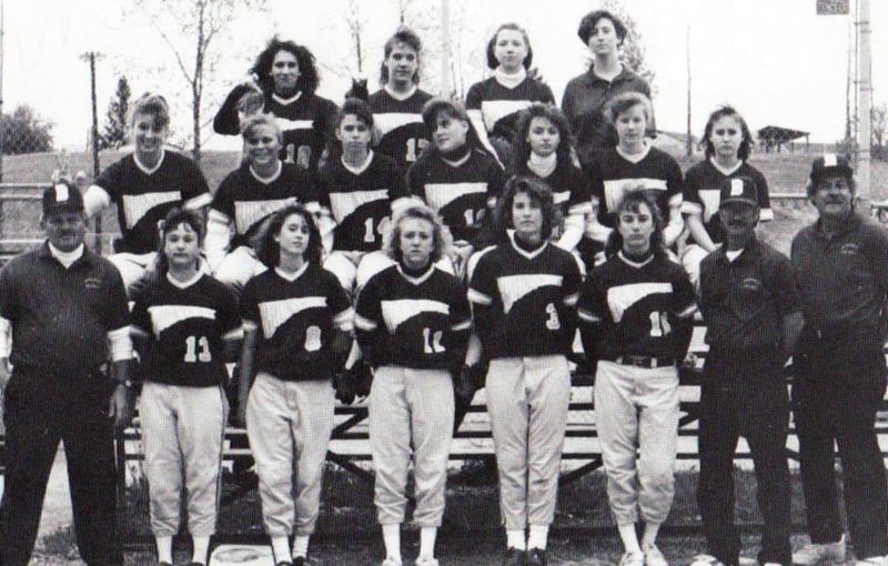 File:Softball 1992 - 93 Girls Team.jpg