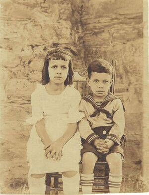Frances Moore Burgee and Fred Allen Moore in Dargan, MD, around 1919.jpg