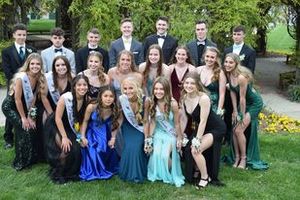 Prom 2021 Group Photo, April 23, 2021.jpg