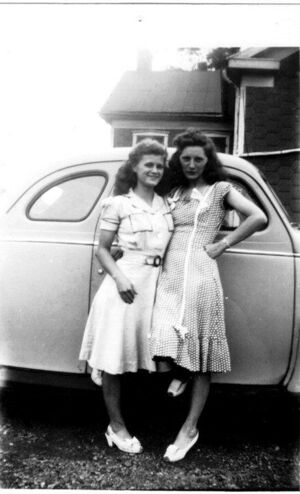 Doris Sandy Ingram & Sis Grams.jpg