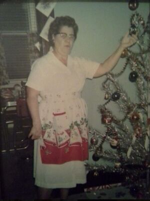 Minnie Woods Childers at Gloria Kelbaugh's around 1966.jpg