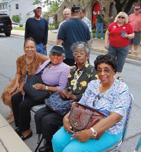 File:During the Memorial Day ceremony at Veterans Park, the guests of honor were relatives of Pvt. Charles Stream.jpg