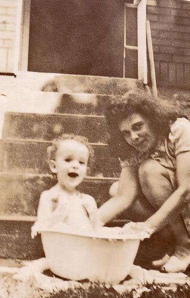 File:Kim Myers & Daisy Halley on bath day.jpg