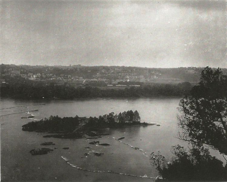 File:Potomac River Maryland and Virginia Bridge taken from Virginia side.jpg