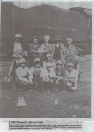 Women's Railroad Crew 1943.jpg