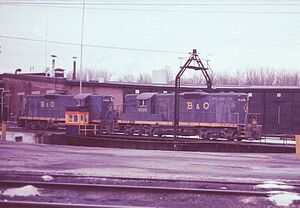 Engines on the turntable at roundhouse in 1976.jpg
