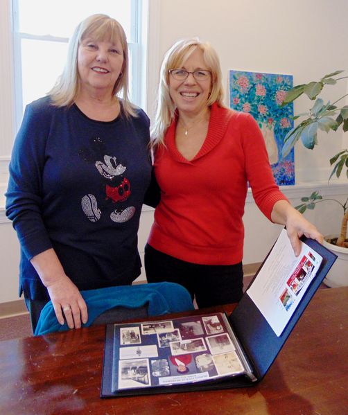 File:Brunswick History Commission 2017, Jayne Nuse and Vicki Dearing at the History Commission March 23, 2017.JPG