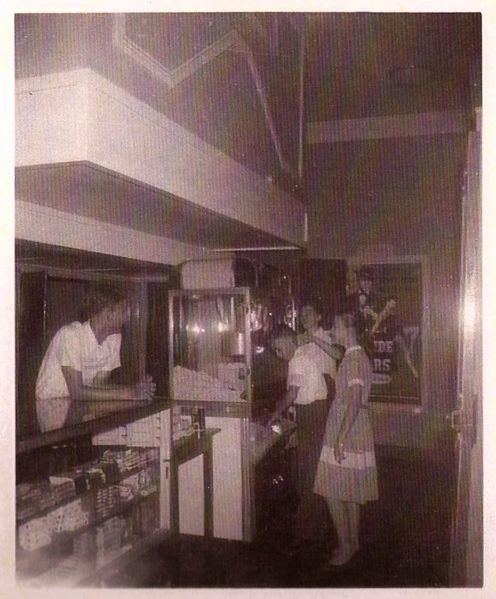 File:Imperial Theater - Kids buying popcorn.jpg