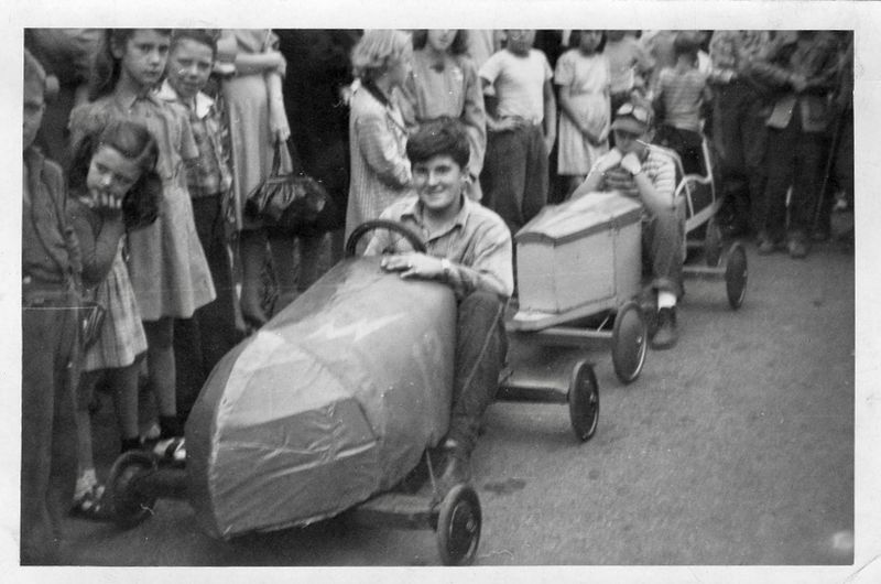 File:Soapbox Derby racers - Stanley Brown..jpg