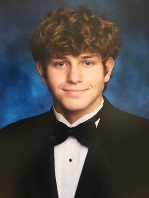 Seniors 2021 Spencer Kornblum St John.jpg