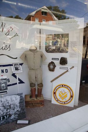 Window display - Kaplon's Building (4).jpg