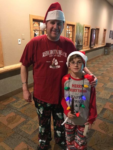 File:Colby Moore (r) of Brunswick and his Cousin Alex Kilpatrick (from Frederick) at Great Wolf Lodge 2018..jpg