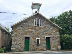 Trinity Lutheran Church near the corner in Knoxville.jpg