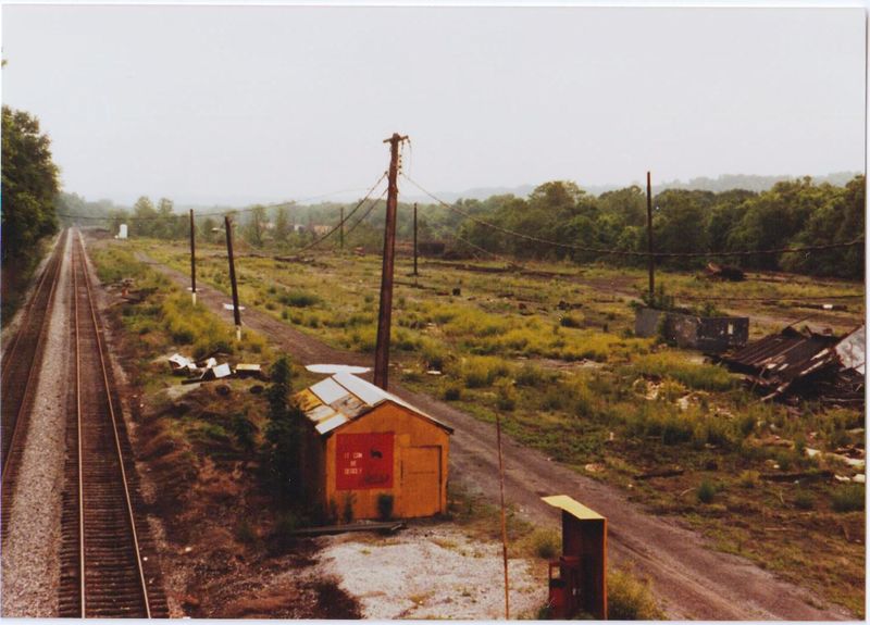 File:Car Yard 1989 from the Lee Smith Collection (10).jpg