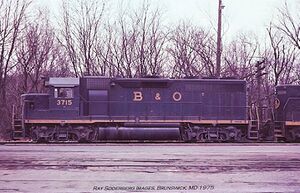 Locomotive idling in the Brunswick yard in 1975.jpg