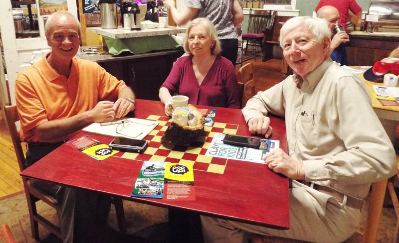 File:Brunswick Business Breakfast, (L to R) Mayor Jeff Snoots, Diane Ellis and Walt Stull, September 15, 2016.JPG