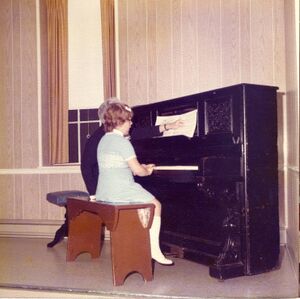 Elizabeth Horine.jpg