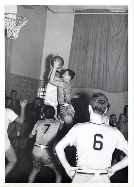 File:Basketball Lester Deneen.jpg