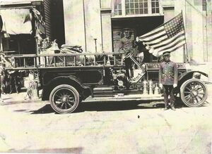 Fire Department 1923 LaFrance Fire Engine.jpg