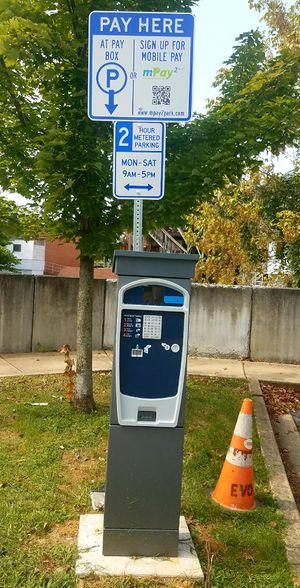 Parking Mobil Pay Station in Brunswick September 2020.jpg