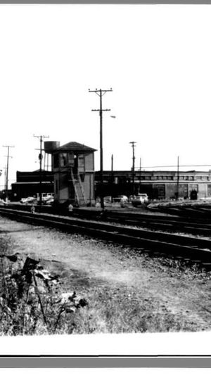 WB Tower, Roundhouse and water tower 1978.jpg
