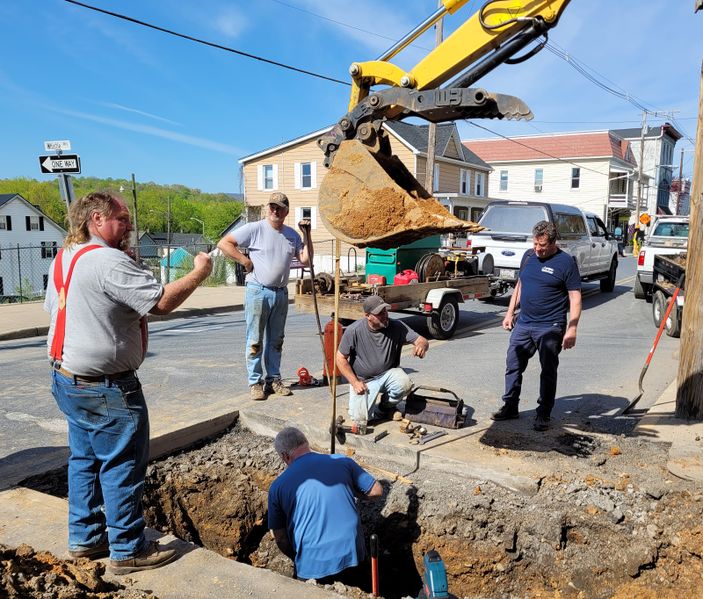 File:Smoketown Brewing Station, April 20, 2021 Sprinkler Syster.jpg