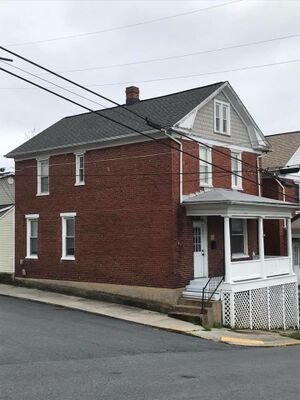 East C Street and Maple Avenue, September 2018.jpg