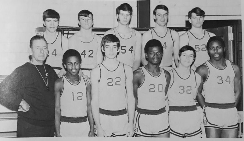 File:Basketball - 1971 -7 2 Railroaders varsity.jpg