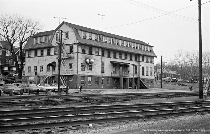 File:YMCA B&O Railroad in Brunswick, MD 1975.jpg