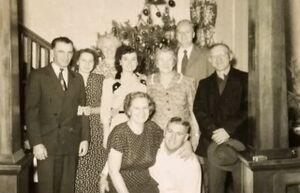 Smith-Spurrier Christmas 1952 Photo.jpg