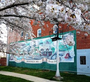 Square Corner Park Mural April 2018.jpg