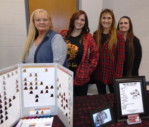 Business Expo 2019 Donna's House of Hair.jpg