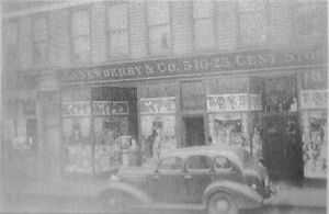 Newberry stores in the 1930s.jpg