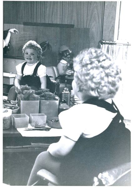 File:Kevin Good at Ivans Beauty Shop.jpg