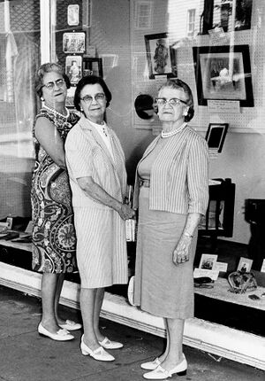 Margaret Strailman and the Starner sisters.jpg