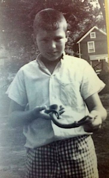 File:Mike Streight posing with a river snake.jpg