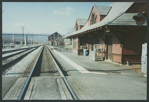 West Bound Station and tracks 1995.jpg