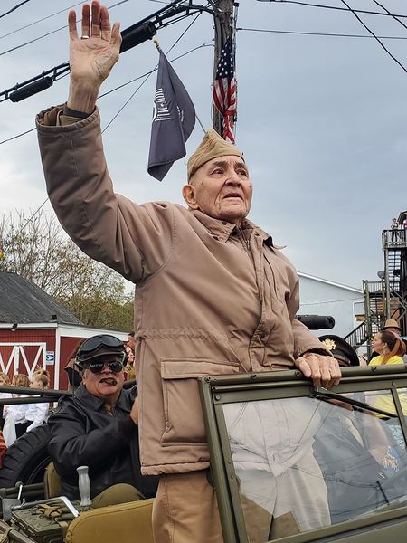 File:Veterans Day Parade, November 10, 2019 - World War II Veteran Charlie Barre from Shuan Butcher.jpg