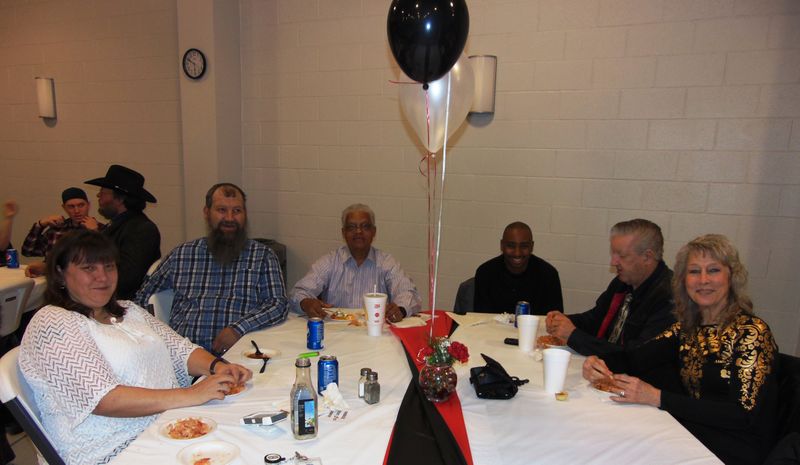 File:Fire Department 2018 Awards Dinner (l to r). Jessie Webber, Timmy Webber, Chuck Smallwood, Keanu Bailey, Kenny Webber, Judy Zito-Webber..JPG