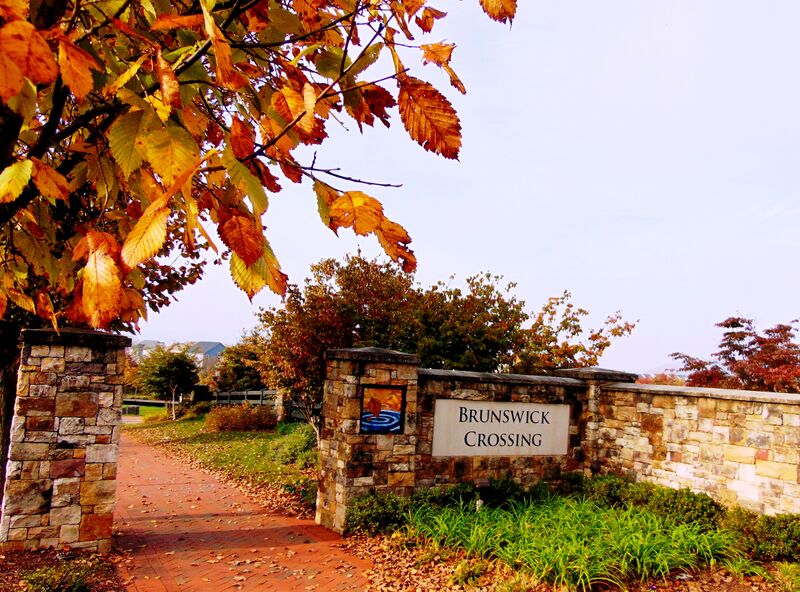 File:Brunswick Crossing, October 28, 2020 (1).JPG